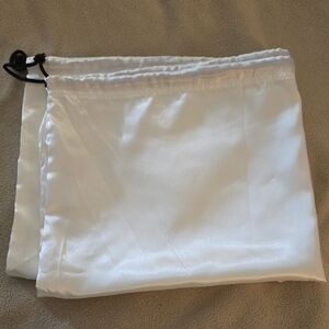 24×19.5 White Satin  Dust Bag